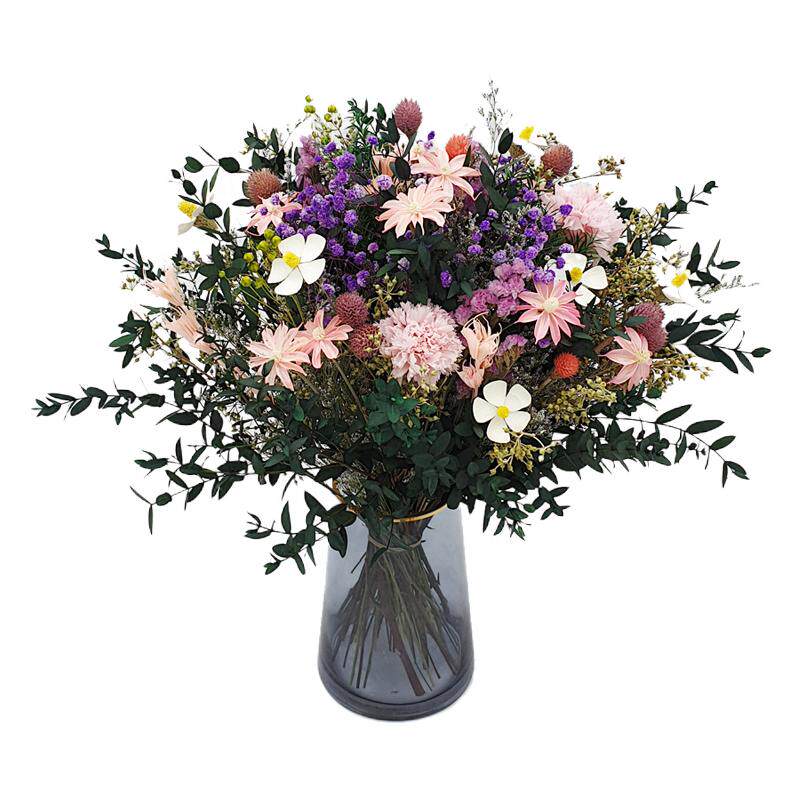 森系康乃馨尤加利叶小雏菊永生花