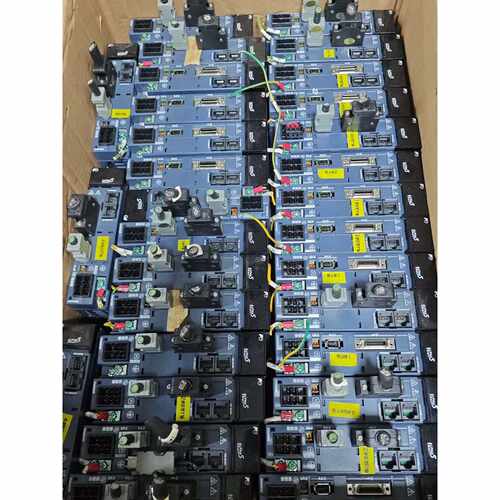 询价驱动器RYH201F5-VV2，正常件，成色八九