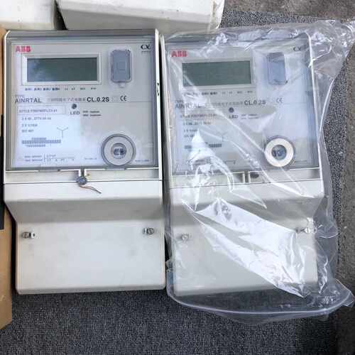 溢价-三相四线电子式电能表CL.0.2S 仓库积压货 全 打