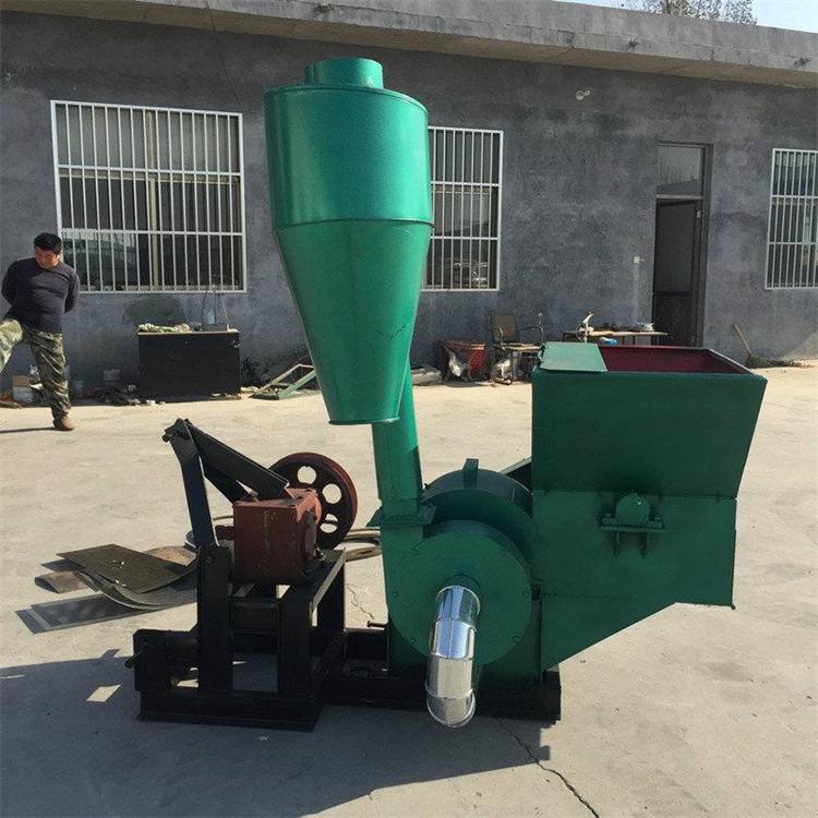 鸡鸭鹅牧场粉碎机 豆粕豆饼饲料破碎机 自动进料饲草揉丝机
