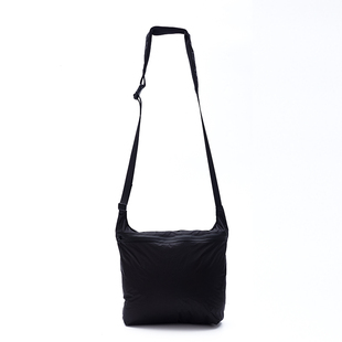 轻便单肩包超轻防水斜挎包大容量手机包户外旅行通勤简约百搭男女