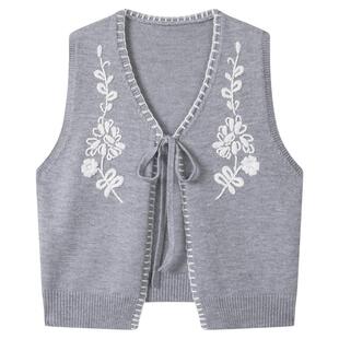 弥古灰色v领针织马甲女时髦洋气外穿春季叠穿钩花刺绣背心高级感