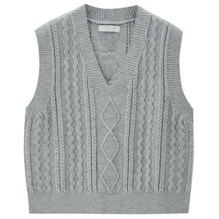 佐丹奴老钱风马甲女复古绞花肌理感针织衫V领针织背心女13354685