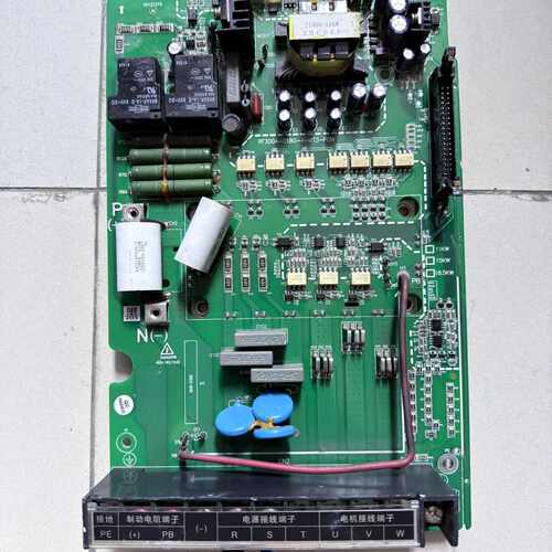 议价红旗泰赫茨变频器电源板18.5KW驱动板RF300A-018维修