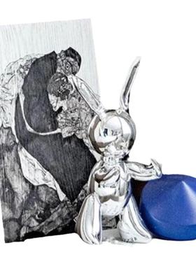 极简样板间床头组合软装摆件