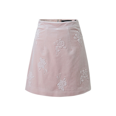 【商场同款-25春新品】MAXRIENY宫廷复古立体压花半裙精致a摆短裙