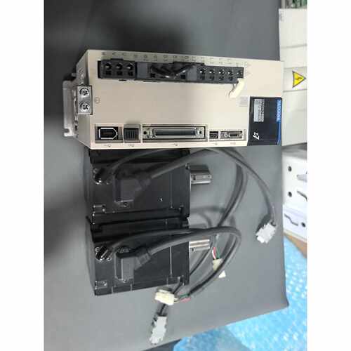 溢价-安川伺服驱动SGD7S5R5A00B202一台