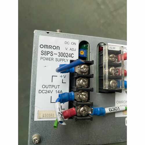 议价S8PS30024C欧姆龙开关电源二手拆机功能正常测维修