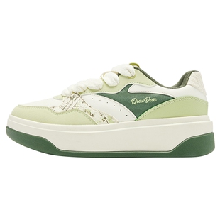 乔丹商场同款女子板鞋2026年春季新款卡其色潮流滑板鞋运动休闲鞋