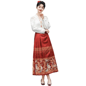 红色马面裙套装2024新款小个子敬酒服新娘订婚礼服回门新中式婚服