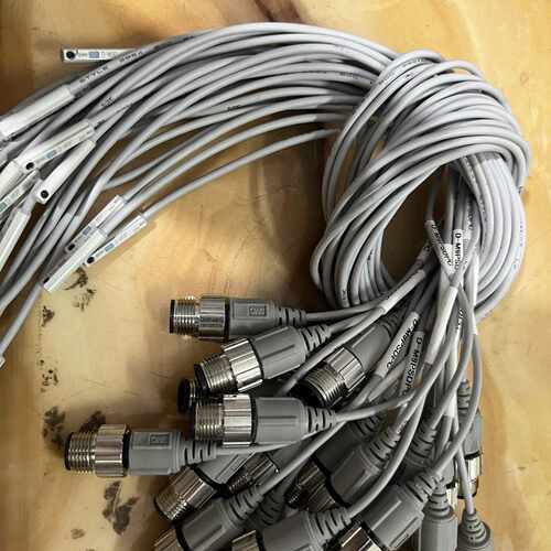 D-M9NSDPC 全新  磁性开关 、价格美—议价