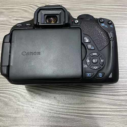 佳能EOS 700D单反相机机身—议价