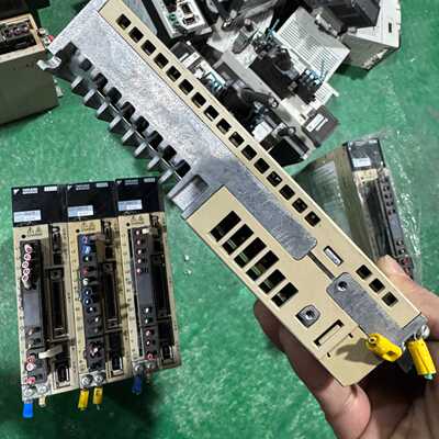 议价Yaskawa Driver Sgdv2R8a01b SecondH Disassembled Actual P