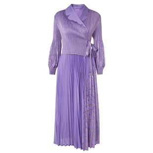 马天奴2025冬季新款印花翻领系带收腰连衣裙子百褶裙长袖假两件女