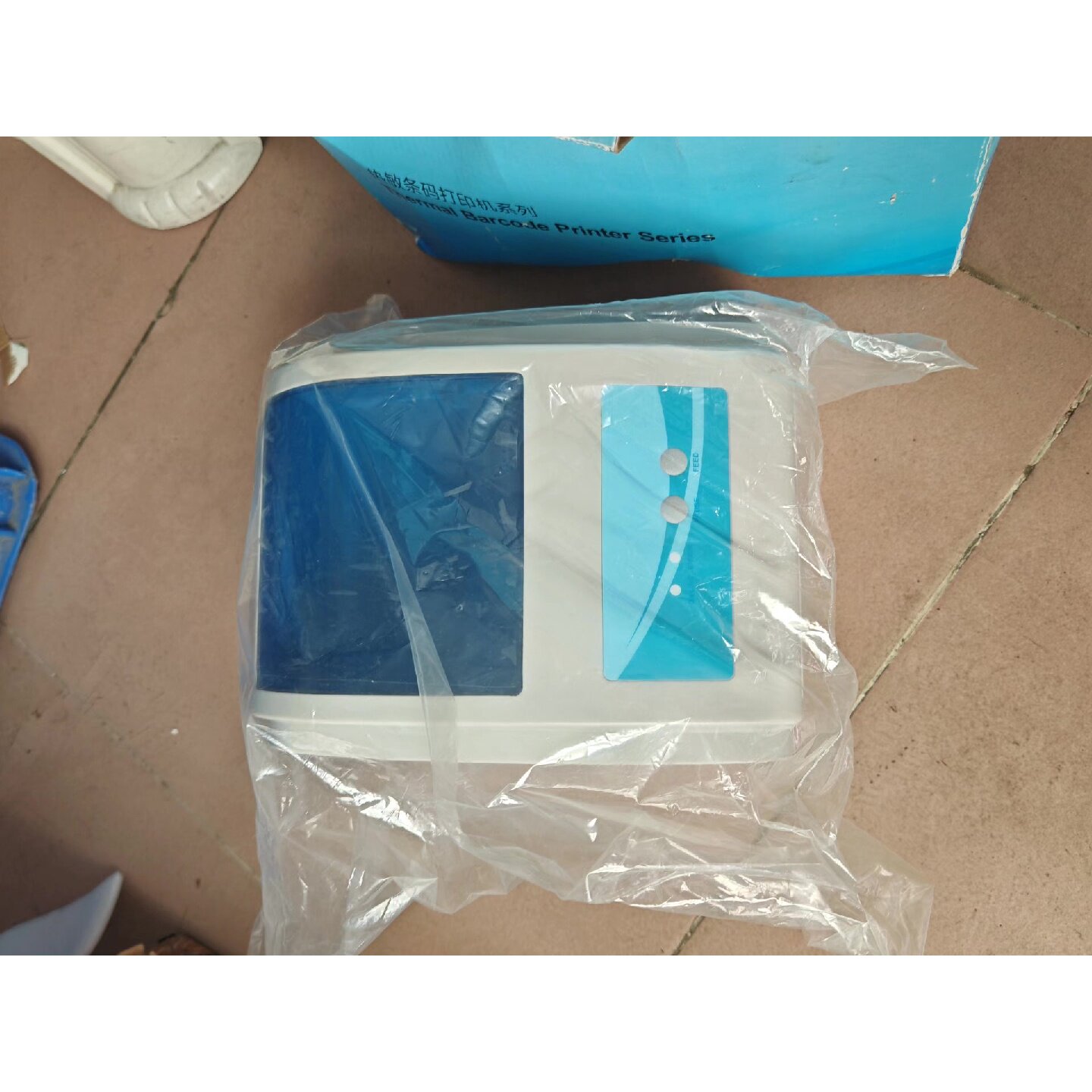 佳博GP1124D热敏标签打印机全新没有使用过的包装有议价