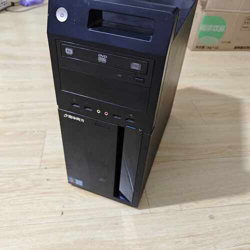 议价清华同方品牌机  超翔Z8000台式机主机。维修