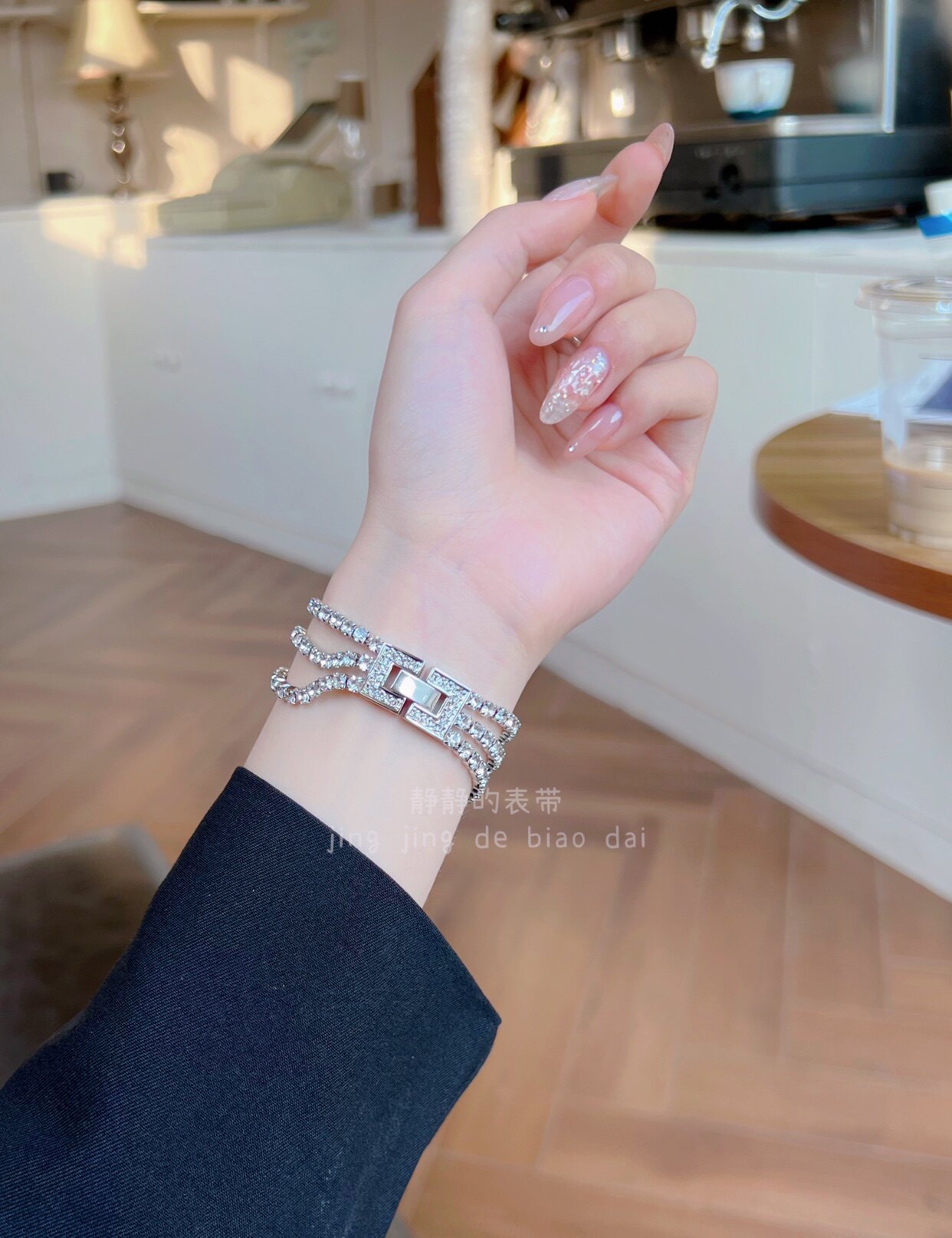 气质闪钻金属简约不锈钢适用于s78代applewatch3456SE静静的表带