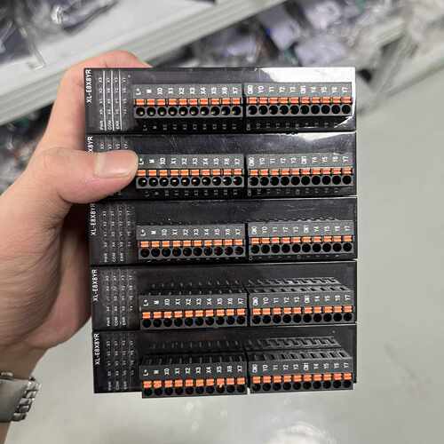 溢价-信捷XL-E8X8YR扩展模块，8点直流输入8点继电器输