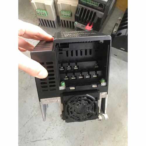 溢价-变频器三相380v士林变频器SS20433.7K3.