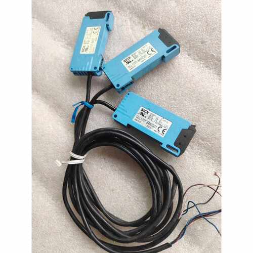 溢价-SICK西克光纤放大器 GLL170T-B432S01 ./
