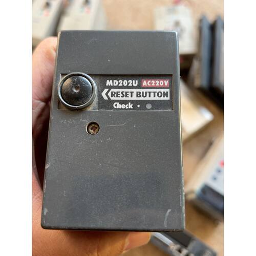 MD202U AC220V 控制器拆机