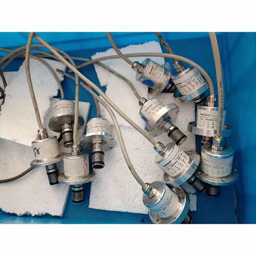 HOHNER编码器 AWI40X-008-120有7只。询价