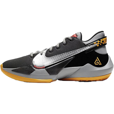 耐克男士轻便训练篮球鞋