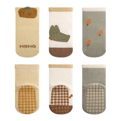 【三双装】卡通可爱防滑袜春秋季