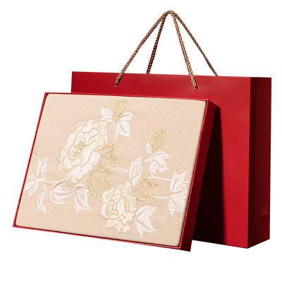 纯羊毛围巾女冬季刺绣披肩外搭洋气保暖围脖高档妈妈生日礼物送礼