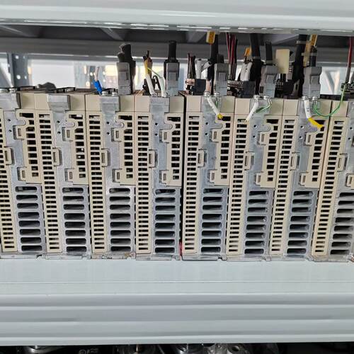 溢价-SGPMS-2R5AP0A，安川伺服驱动器450w，