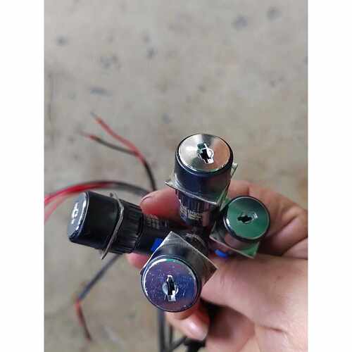 【请询价】江阴长江电器钥匙开关LA3811Y210C有654个