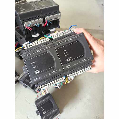 下单前咨询台达扩展DVP06XA-E2，成色漂亮，链接实拍图，功能正常