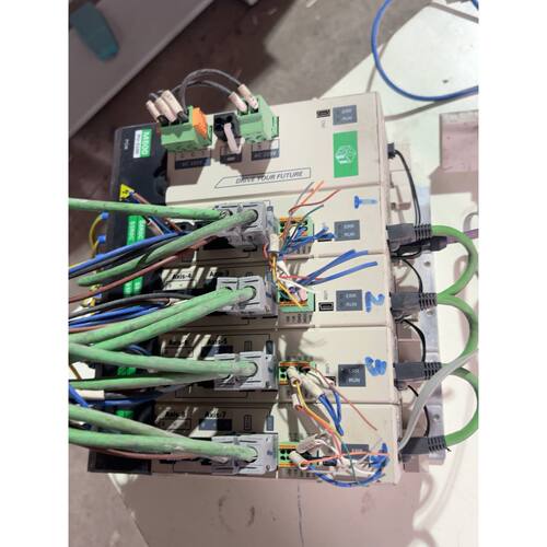 在线议价摩通伺服控制器M800系列，型号M800-S8-0805 0
