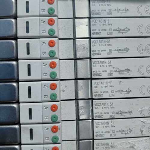 在线议价拆机 SMC 电磁阀 VQC1A01N-51 成色漂亮，
