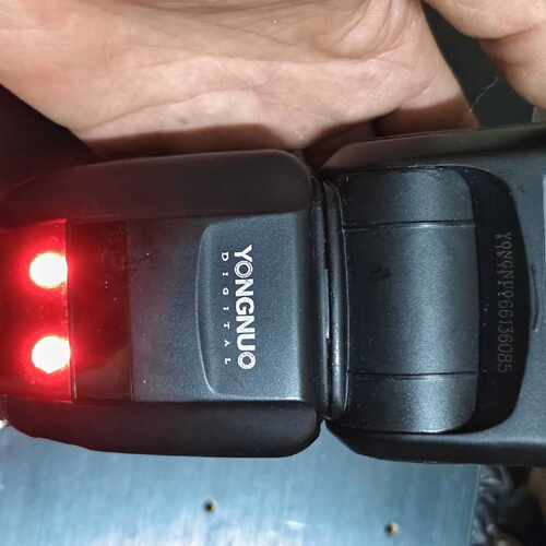 【议价-可维修】YN600EX-RT闪光灯，，侧面胶皮脱落图5，侧面 /均