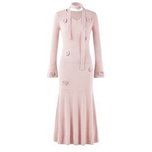 MISSCOCOON可可尼立体花朵针织长裙女2025冬新款100绵羊毛连衣裙