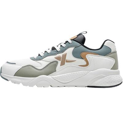 皮面防水运动休闲鞋男特步