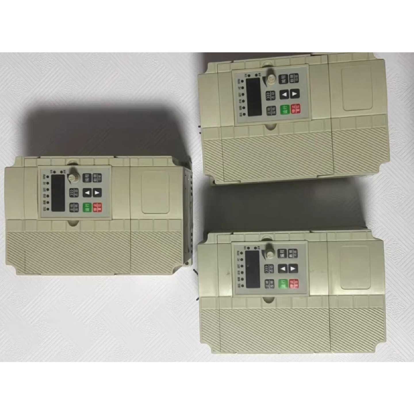 询价下单安川AET-HAJ-220V-1.5KW线切割专用变频器
