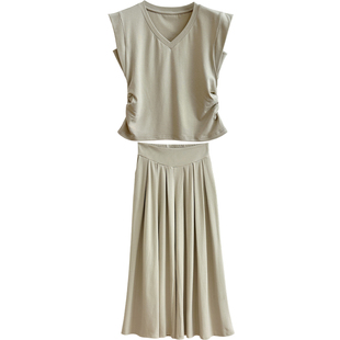 YH2.Chennnnn 松弛感遮肉显瘦收腰飞袖短袖T恤阔腿裤两件套装夏