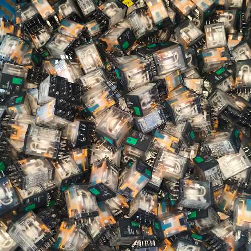 施耐德继电器 RXM2CB2BD，24VDC，8脚，10A