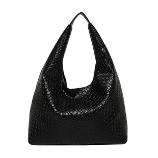 休闲复古大容量包包女2025新款流行爆款百搭洋气单肩包编织水桶包