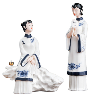 高档青花瓷美女摆件中国风传统蓝彩仕女客厅博古架酒柜装饰品送礼