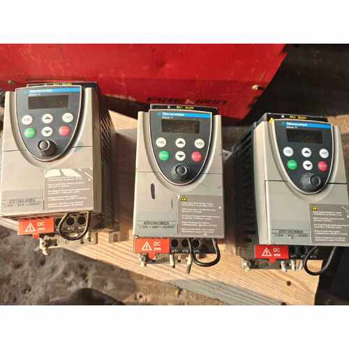 变频器ATV11HU18M2A 0.75KW 220V—议价