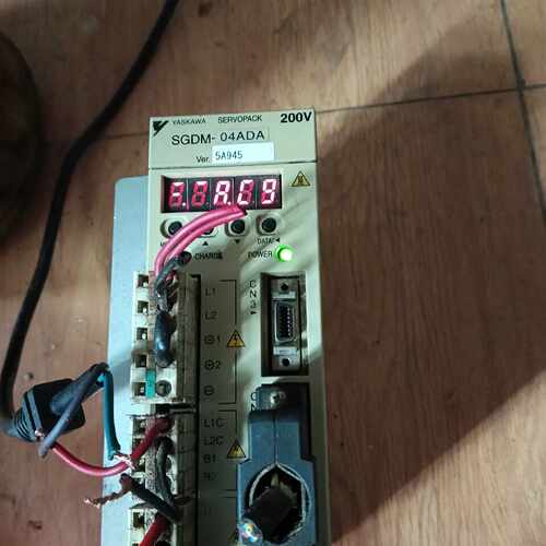 安川伺服驱动器 SGDM-04ADA 0.40KW，22