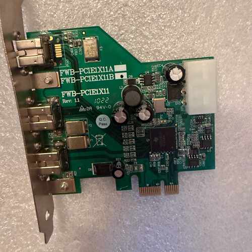溢价-FWB-PCIE1X11A 1394B采集卡实物图