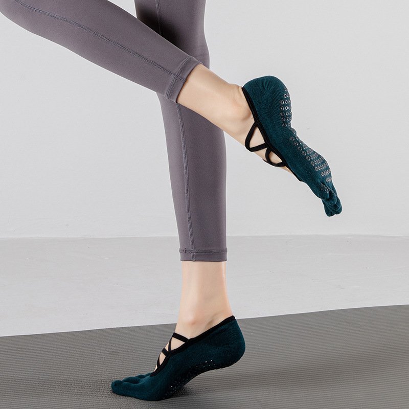 小鱼加加瑜伽袜五指袜夏季专业普拉提女士袜款防滑健身运动薄