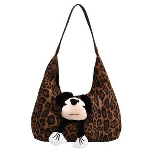 秋冬季流行豹纹包包女2025新款通勤百搭单肩包松弛感托特包水桶包