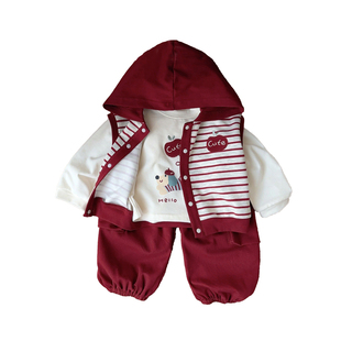 男宝宝春装三件套2026年新品韩版春秋款婴儿分体衣服帅气连帽马甲