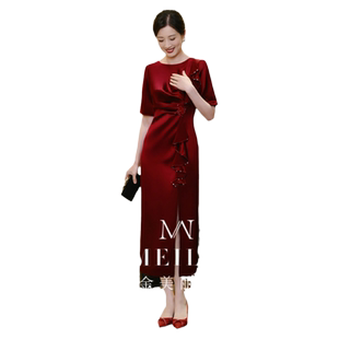 参加婚礼妈妈装礼服连衣裙高端洋气酒红色喜婆婆礼服女小个子显瘦