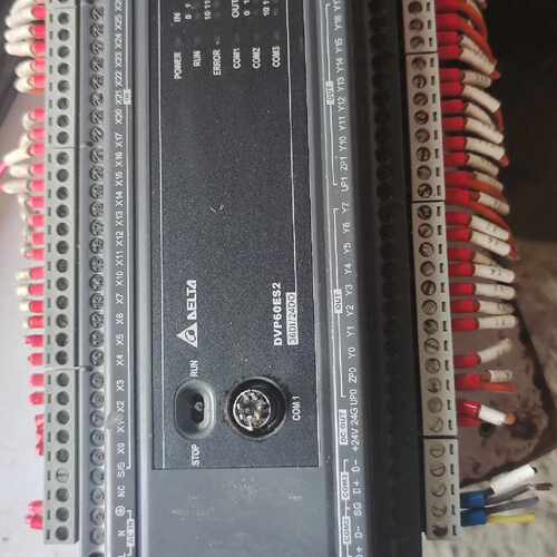 议价处理一台现拆机的台达pLcDⅤP60Es2，成色不错，如图，维修